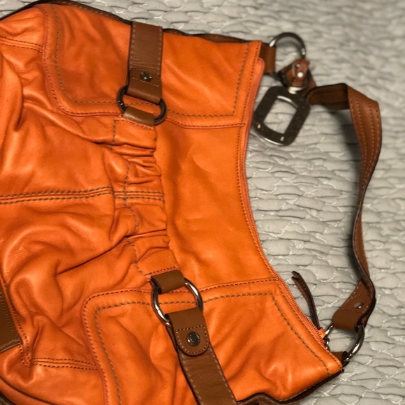 Tignanello orange handbag - Picture 2 of 4